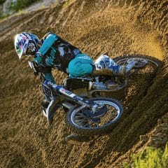 Rider in Scull MX gear set – teal/black