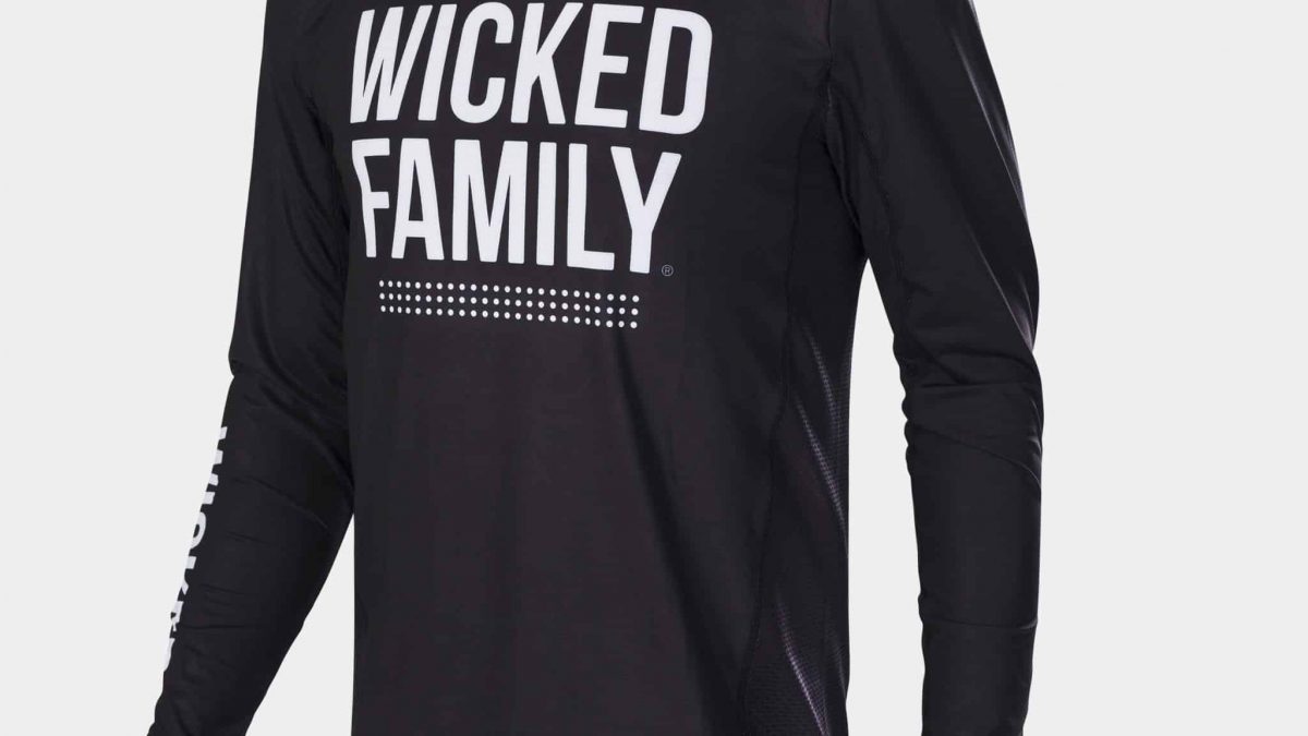 Solid MTB Jersey - Wicked Family Mountain Biking.