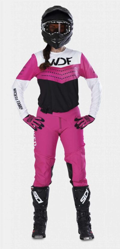 Block womens MX gear pink on a woman