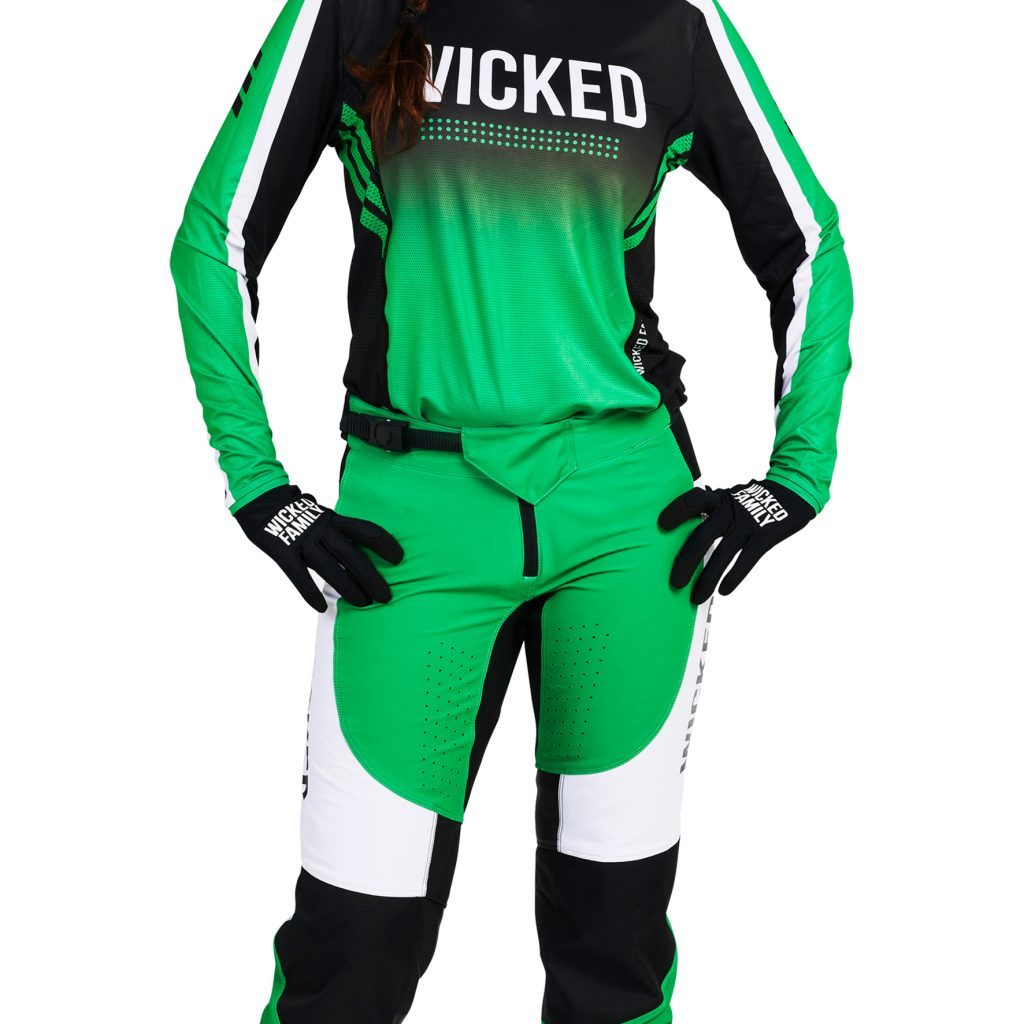 euphoria-green-woman-scaled-