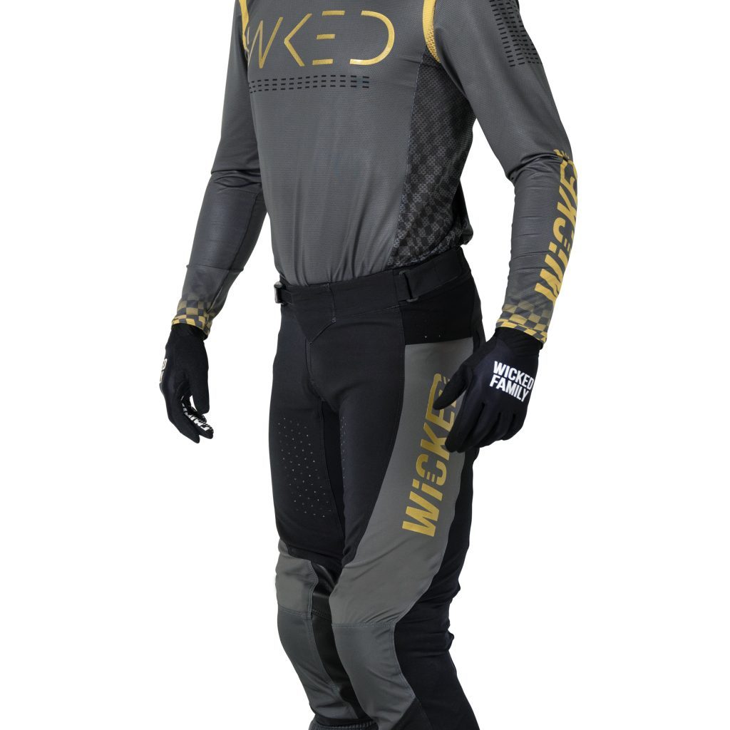 Ride in Style with our exclusive Holeshot dirt bike gear collection.